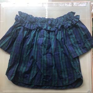 Vineyard vines off the shoulder blouse size S